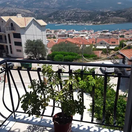 Appartement Elena Sea View House 2 *
